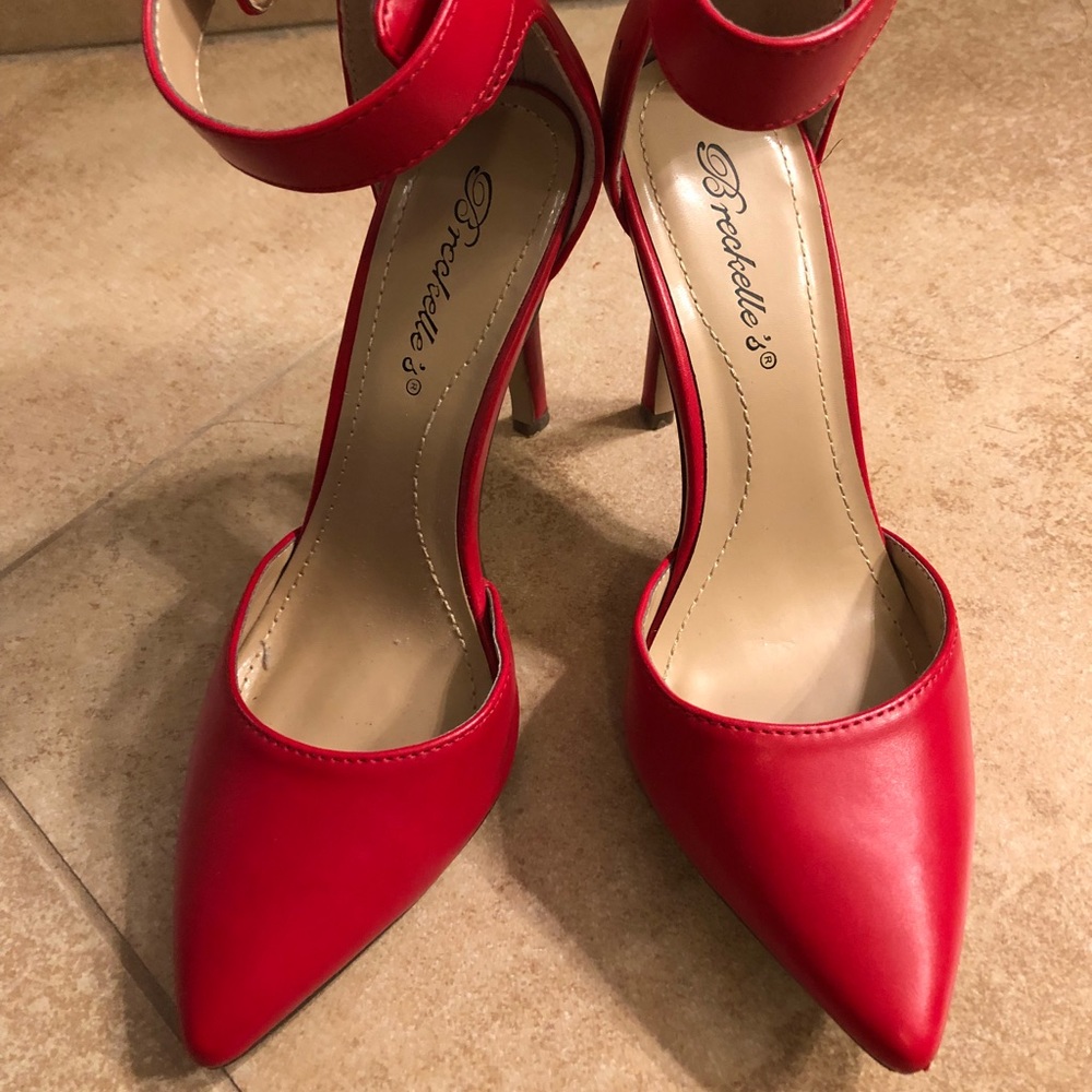Red Pumps - image 1